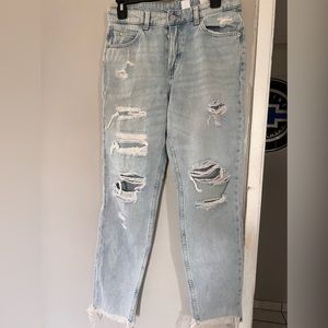 &denim distressed light wash jeans